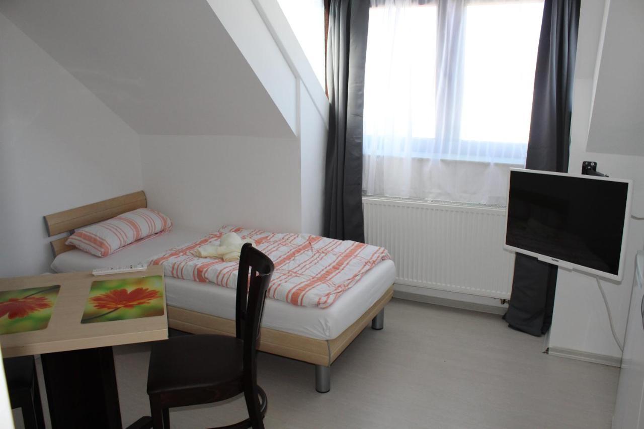 Marstall Apartmenthaus Kassel Kassel-Goettingen Exterior foto