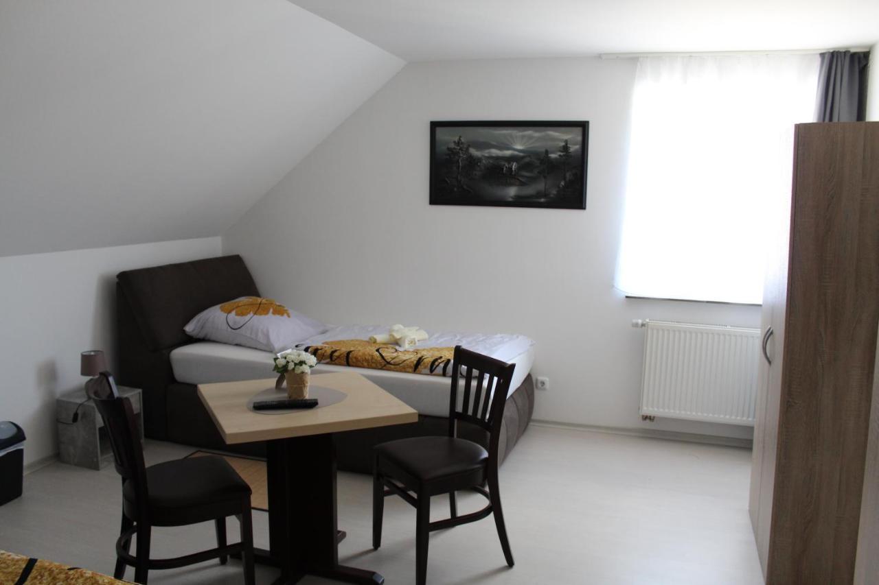 Marstall Apartmenthaus Kassel Kassel-Goettingen Exterior foto